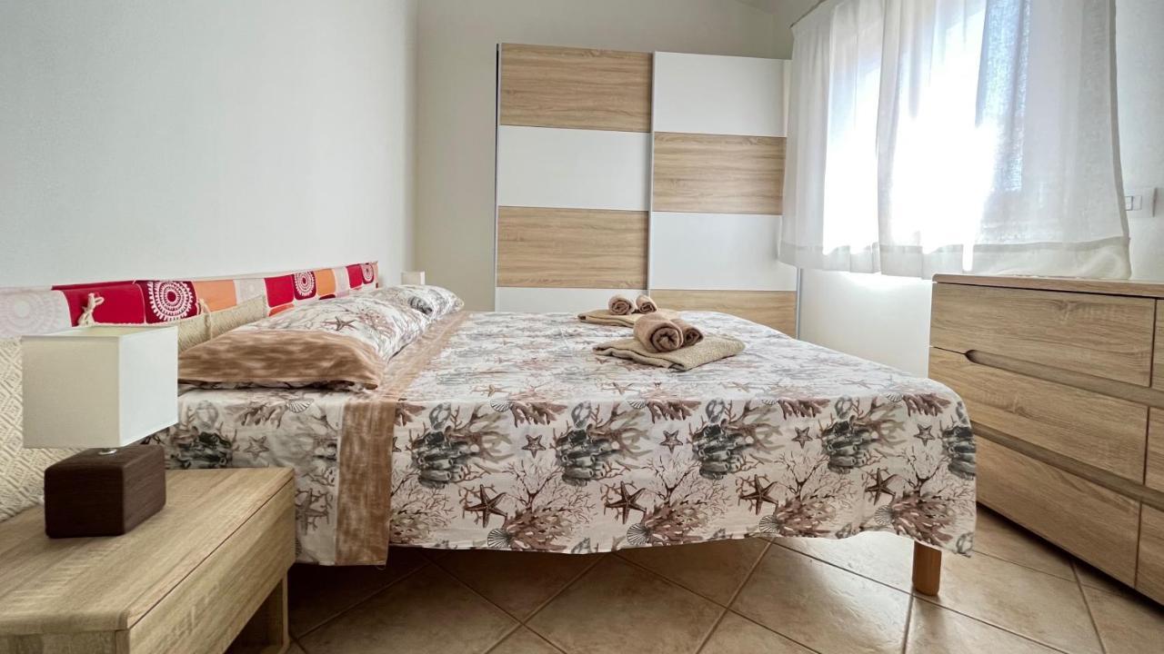 Attici Con Terrazzo Vista Mare Apartment Calasetta Exterior photo