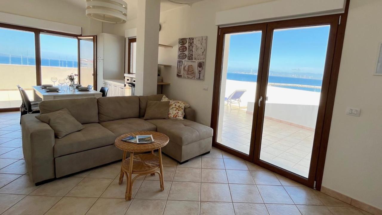 Attici Con Terrazzo Vista Mare Apartment Calasetta Exterior photo
